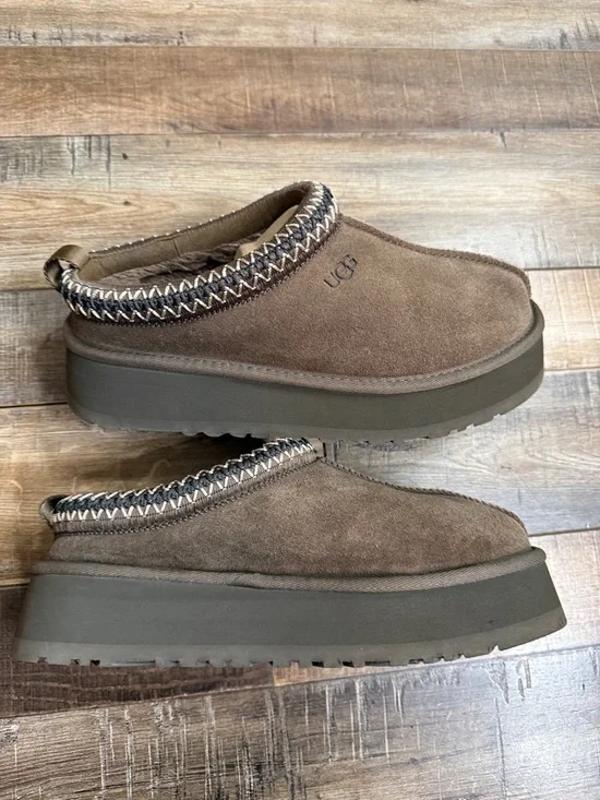 UGG tazz slippers - Picture 3 of 8